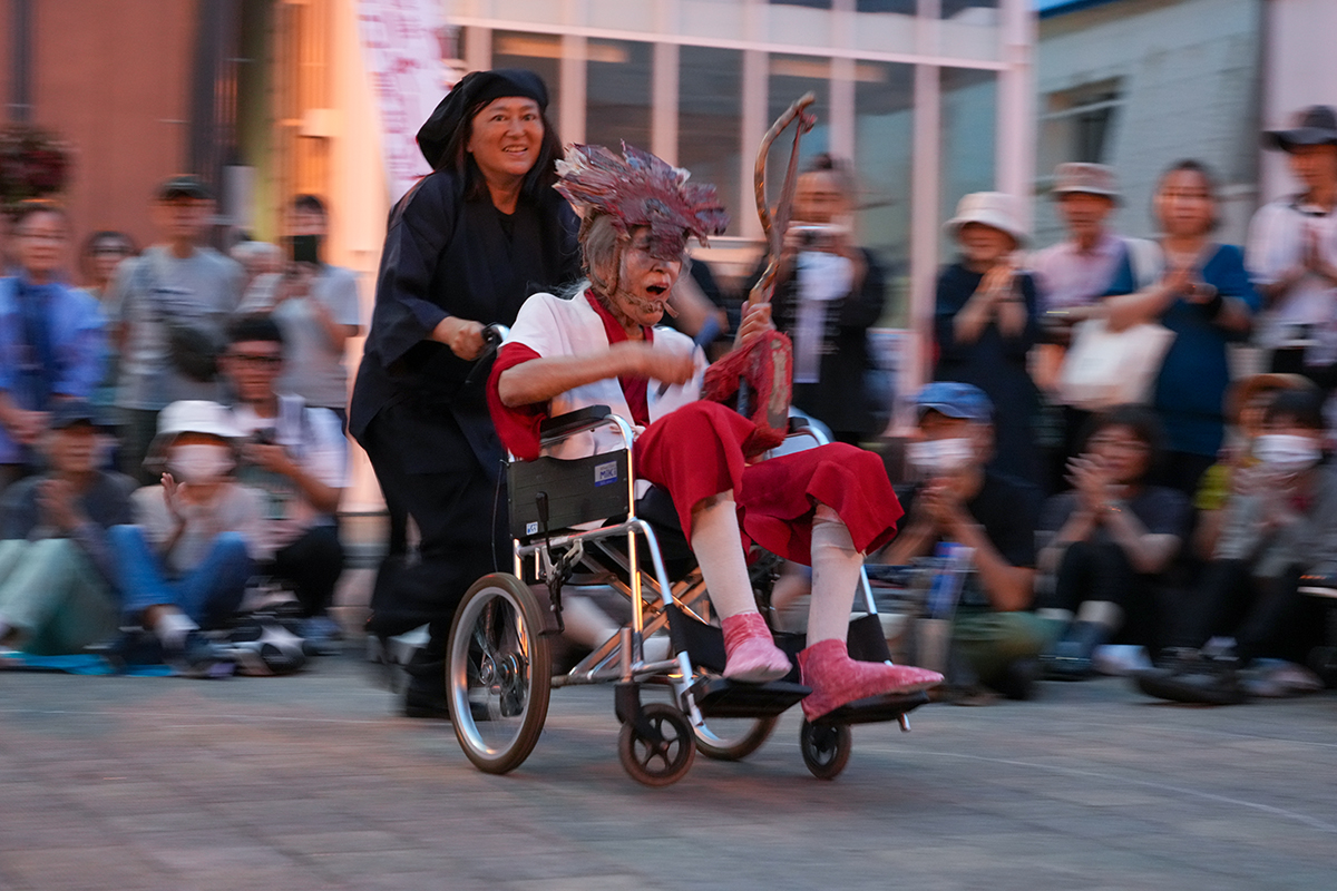 ギリヤーク尼ヶ崎 2025 函館