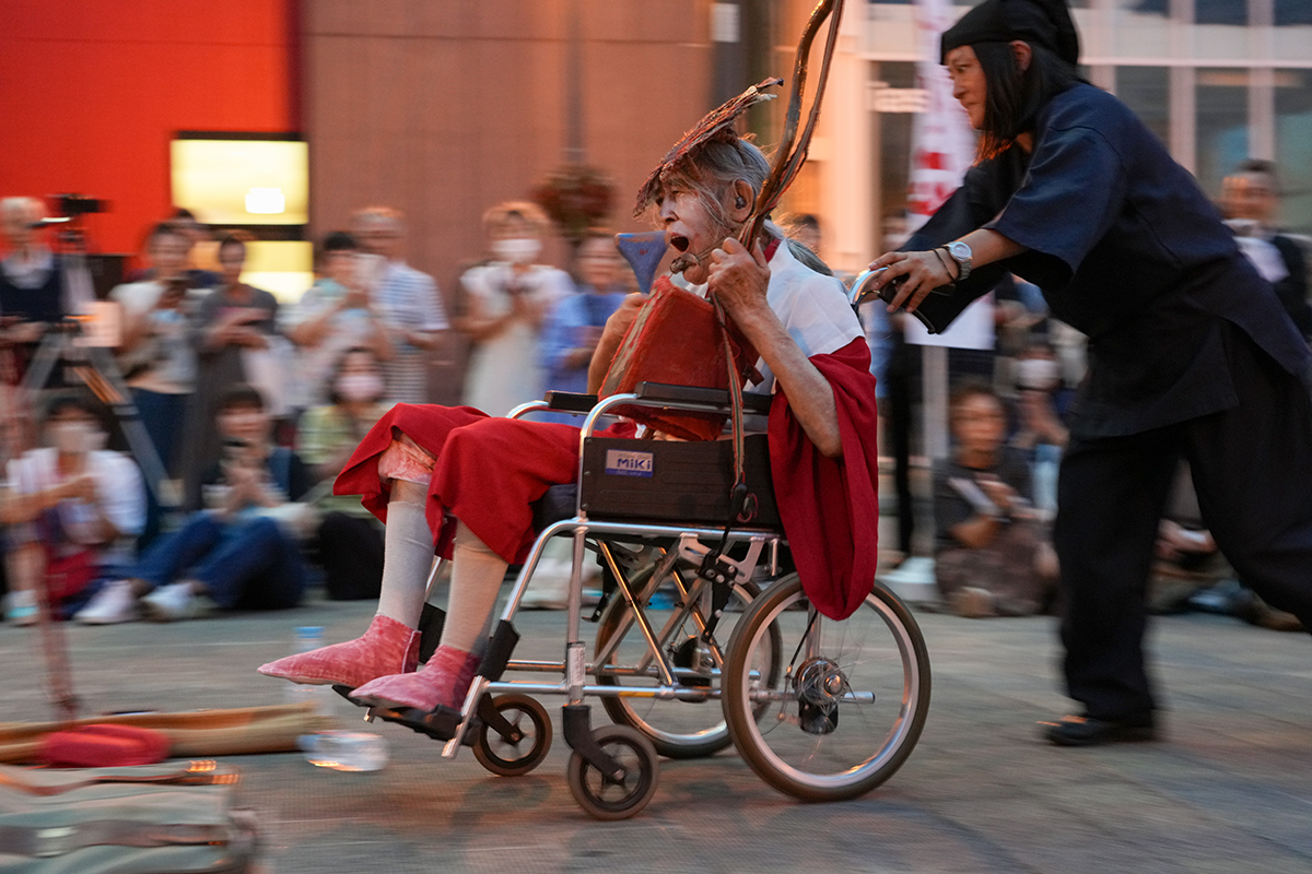 ギリヤーク尼ヶ崎 2025 函館