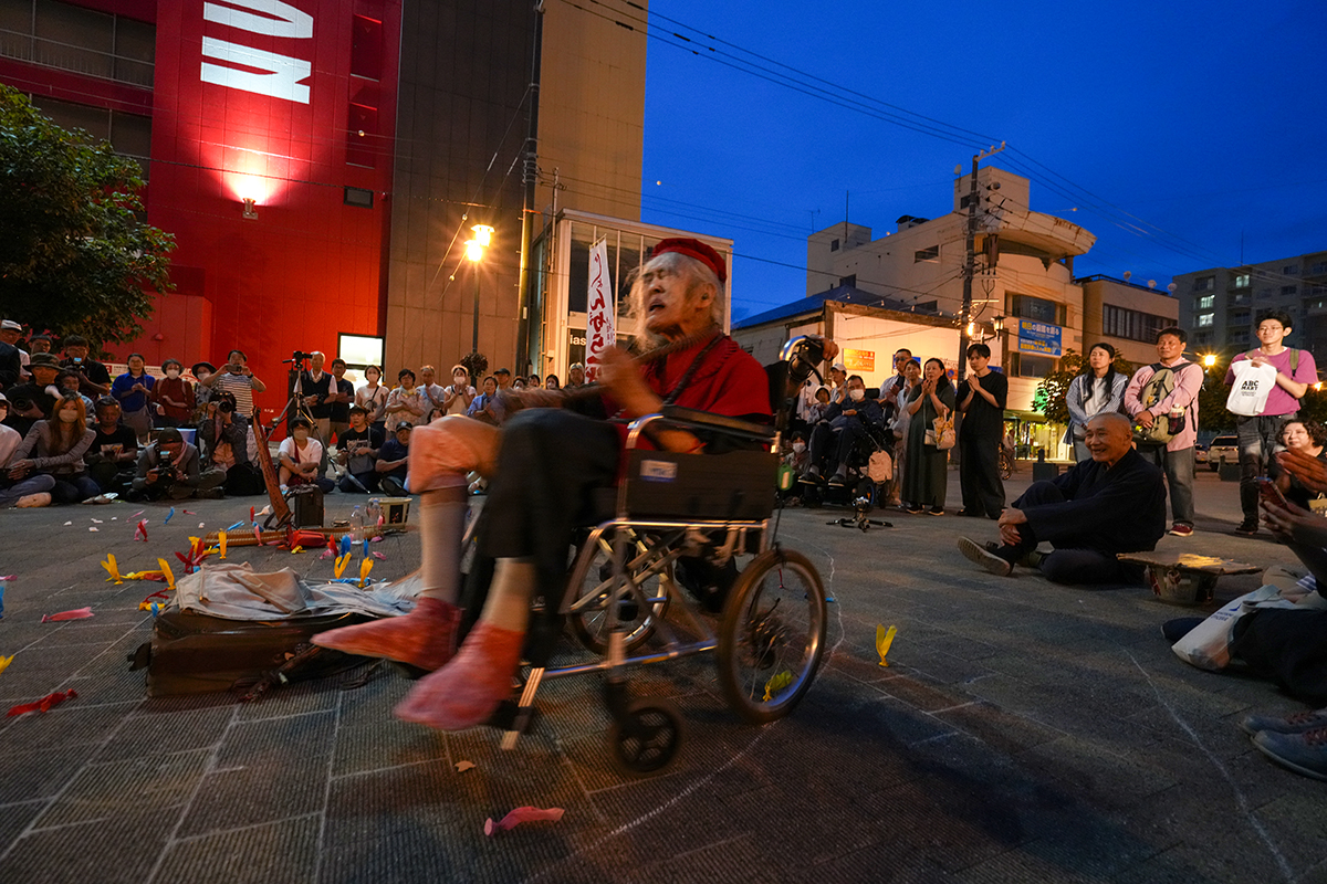 ギリヤーク尼ヶ崎 2025 函館