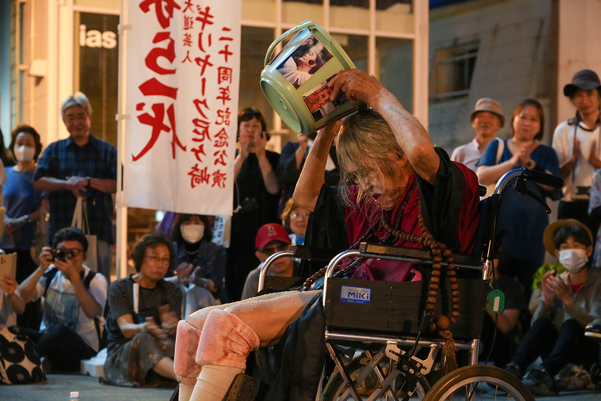 ギリヤーク尼ヶ崎 2025 函館