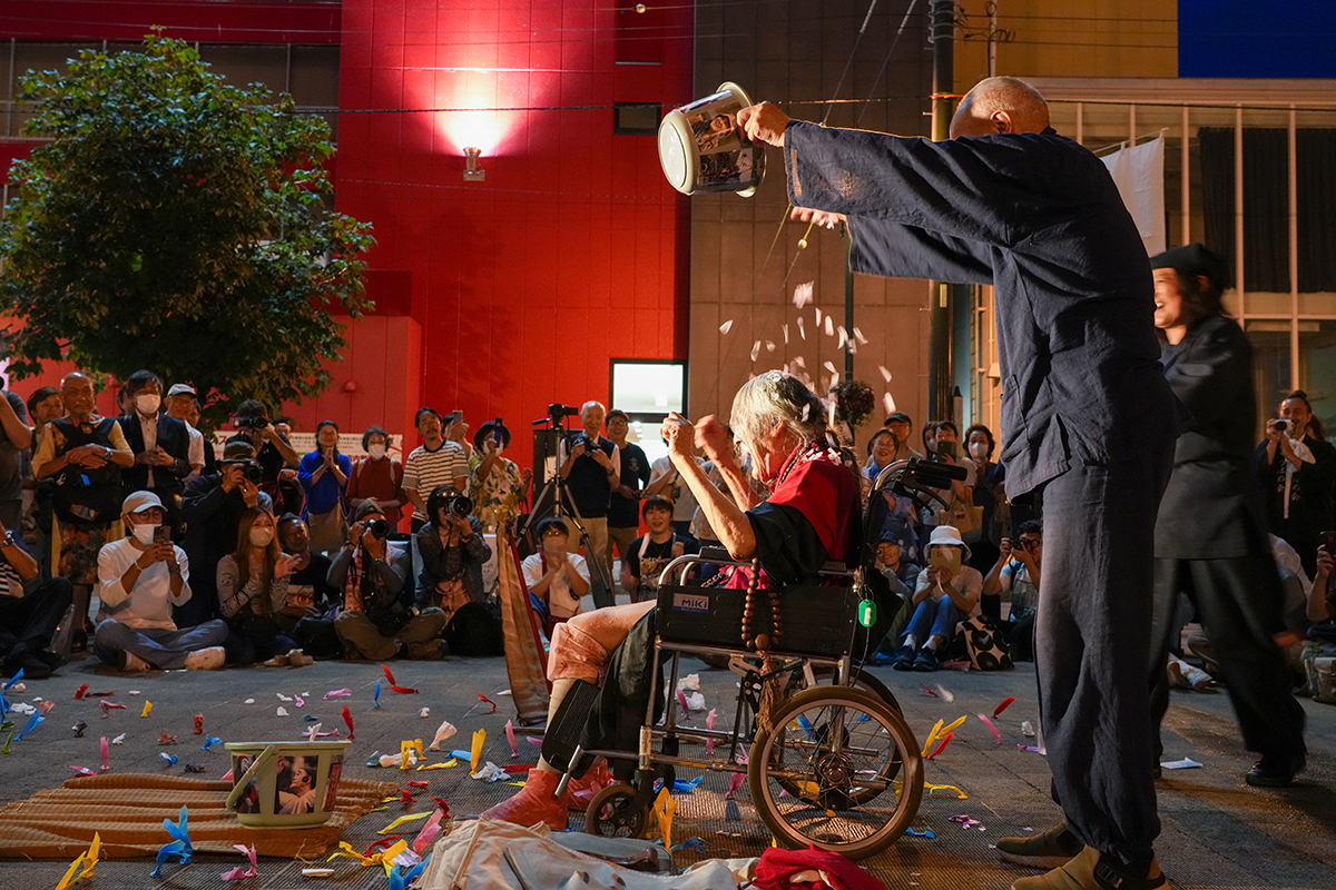 ギリヤーク尼ヶ崎 2025 函館